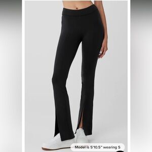 ALO Yoga Black High Waist Flutter Legging